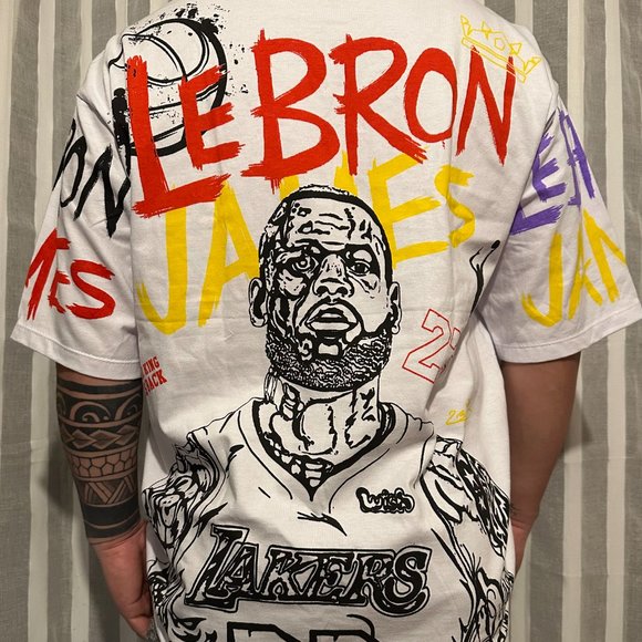 LEBRON JAMES SHIRT SIZE LARGE - Picture 6 of 6